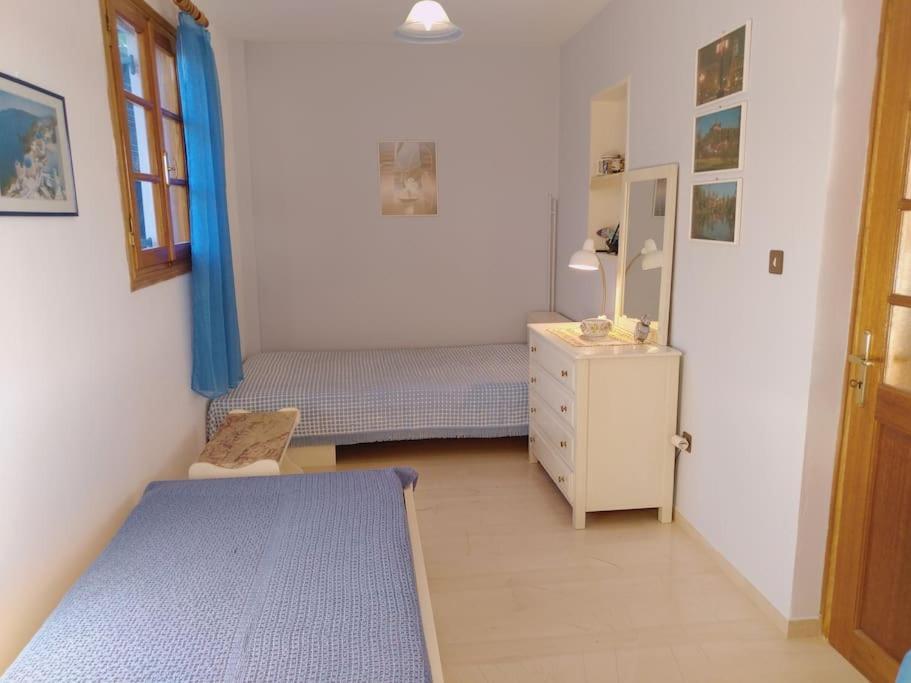 Explore Aegina Island Сувала Екстер'єр фото